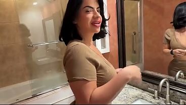 Ibu Tiri Latin Montok Minta Ngentot ~ Lissa Aires ~ Fantasi Rumah Tangga ~ Scott Stark