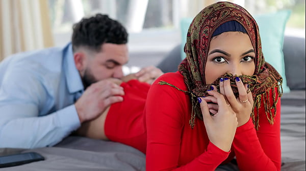 Anjing, Stepbro Mau Ngajarin Step-sister Hijabnya Hal-hal Seru Sebelum Nikah – Hijablust