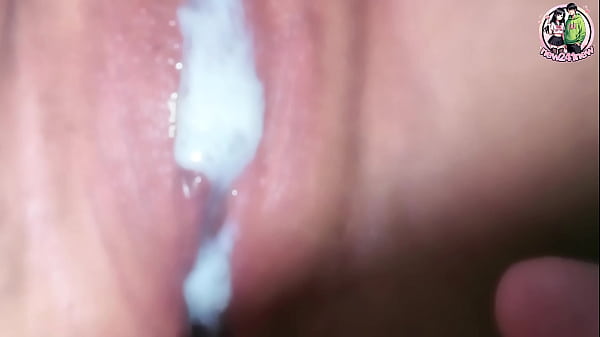 สาวไทยจัดหนักตอนผัวไม่อยู่ โดนเย็ดหีแตกใน น้ำแตกคาหี Creampie