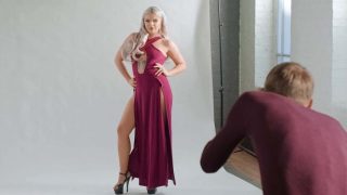 Ngentot Sama Model Top, Body Montok Siap Digoyang