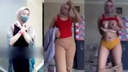 Tiktoker Jilbab Pamer Tetek Gede Montok Sampai Ngeces
