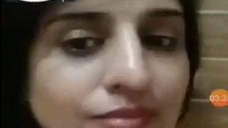 Tonton Video Call Seru Bhabhi Lahore Bugil, Bikin Ngilu Dan Panas!