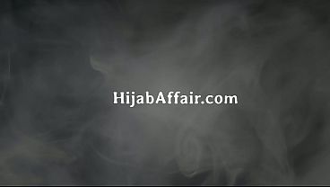 Hr Cewek Arab Digebukin Ramai-ramai Sama Temen Kantor, Ngenyangin Banget.