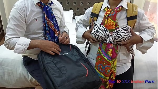 Xxx Pelajar Desi Paling Nakal Ngentot Cewek Desi Di Hotel Oyo Pertama Kali Ketemu